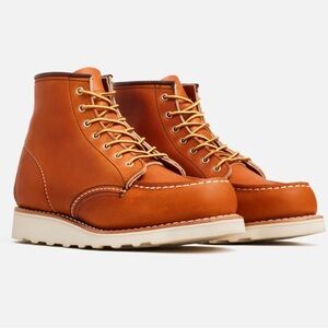 RedWing Classic Moc Boot• Women’s• Size 8• Oro Legacy Leather